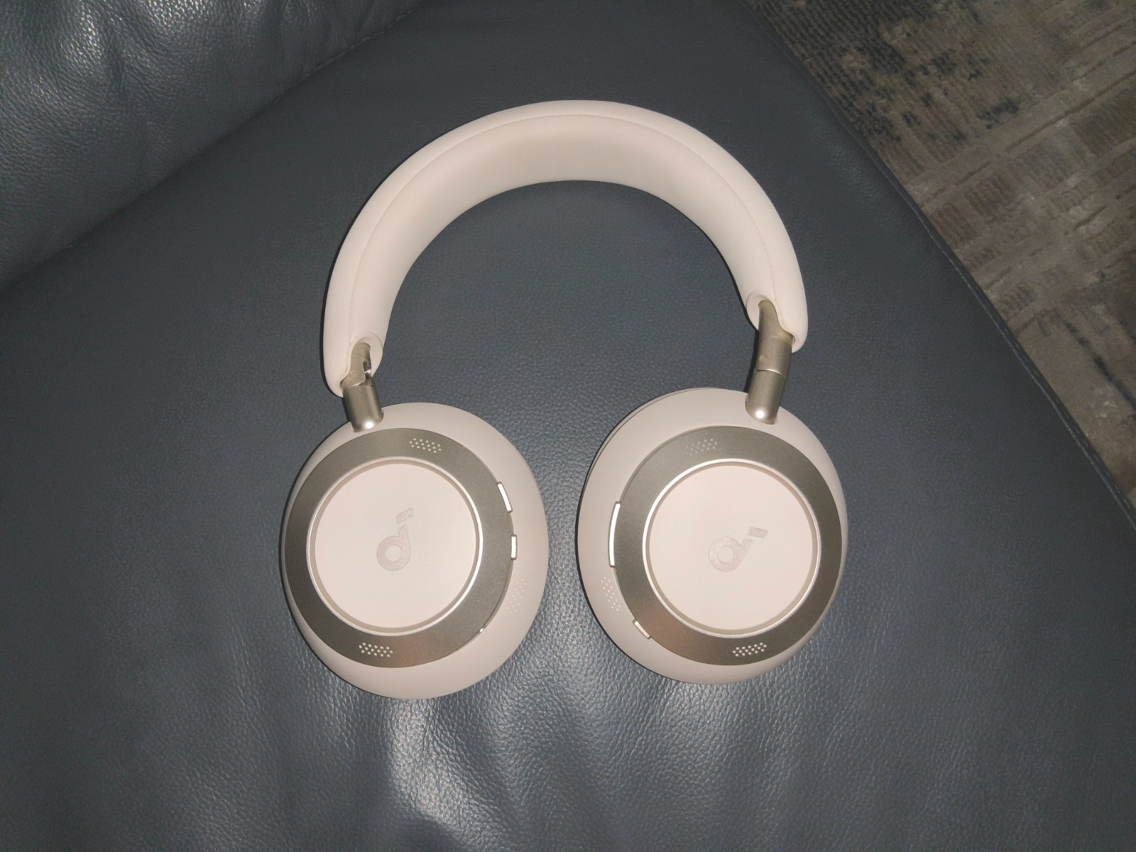 Anker Soundcore Space One