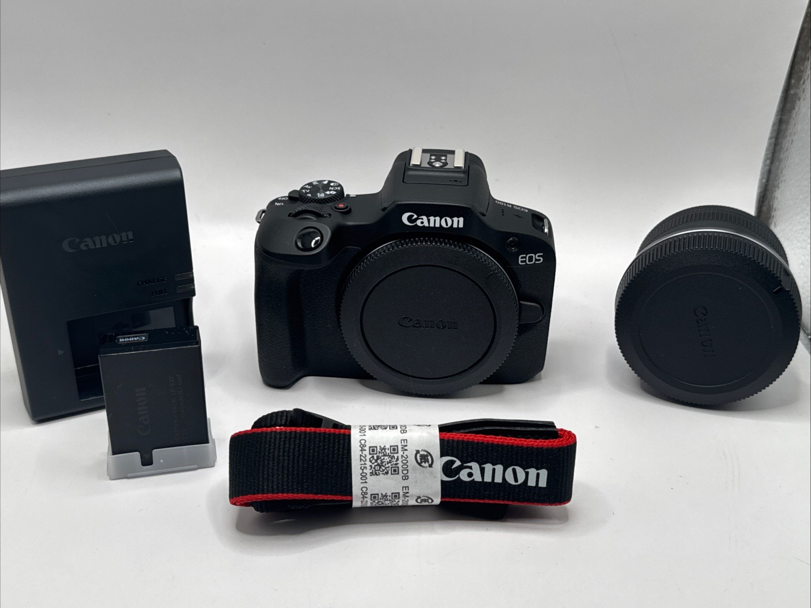 Canon EOS R100