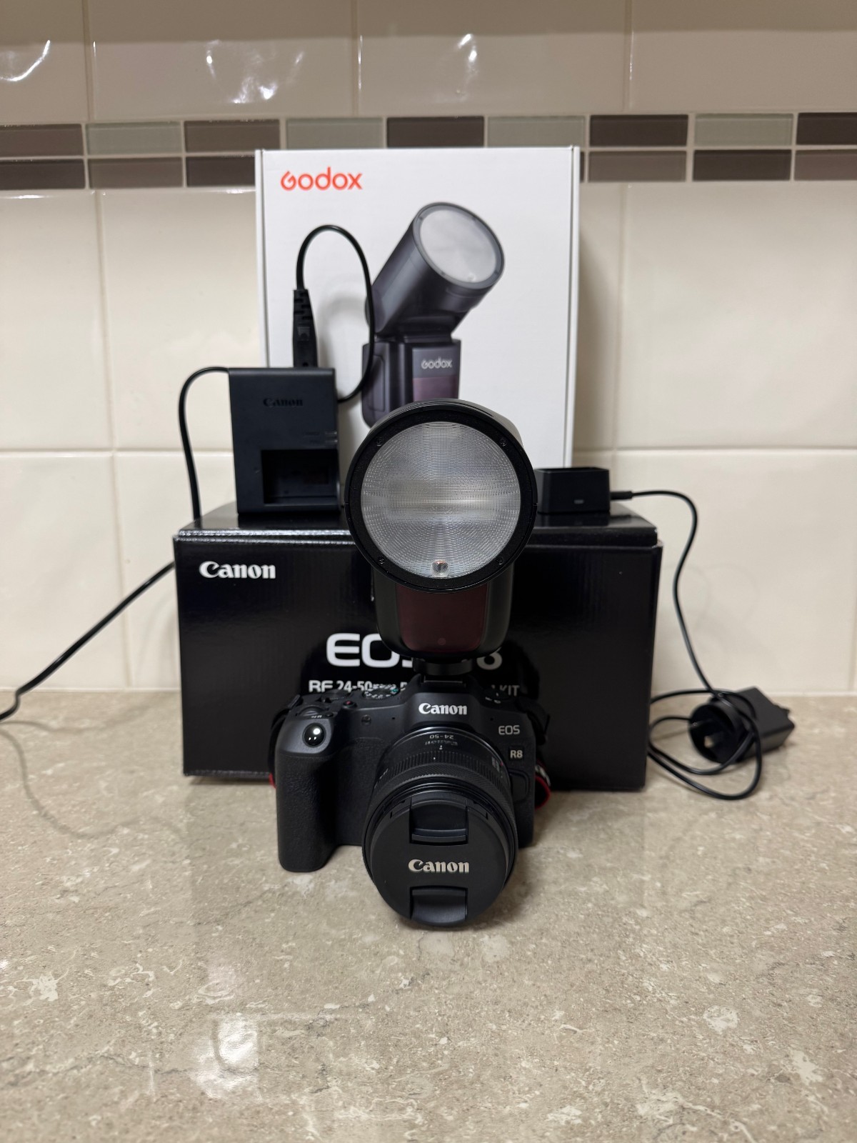 Canon EOS R8